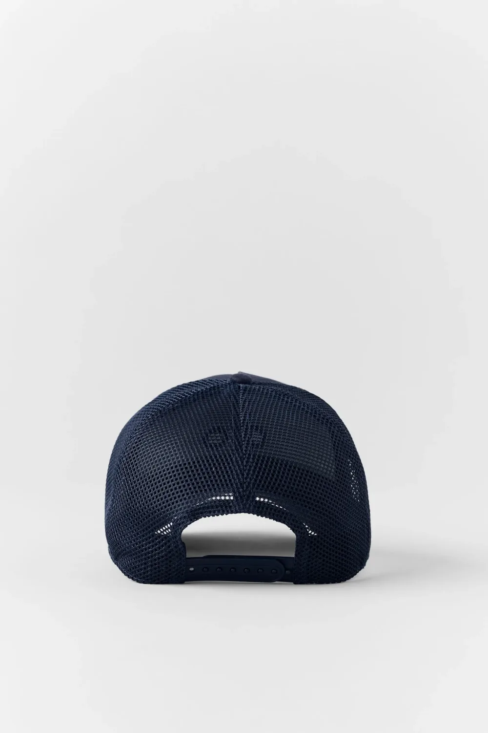 Boné District Trucker